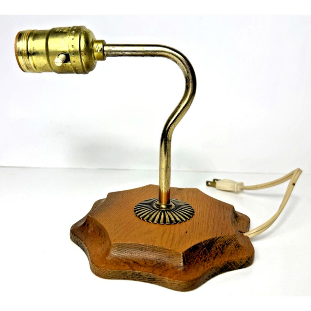 VTG Electric Wall Light Lamp Wood Gold Metal Scalloped Edges 1950's 60's Cabin